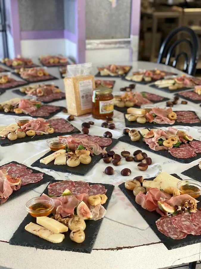 Albergo Ristorante Pizzeria Bellavista Carenno Otel